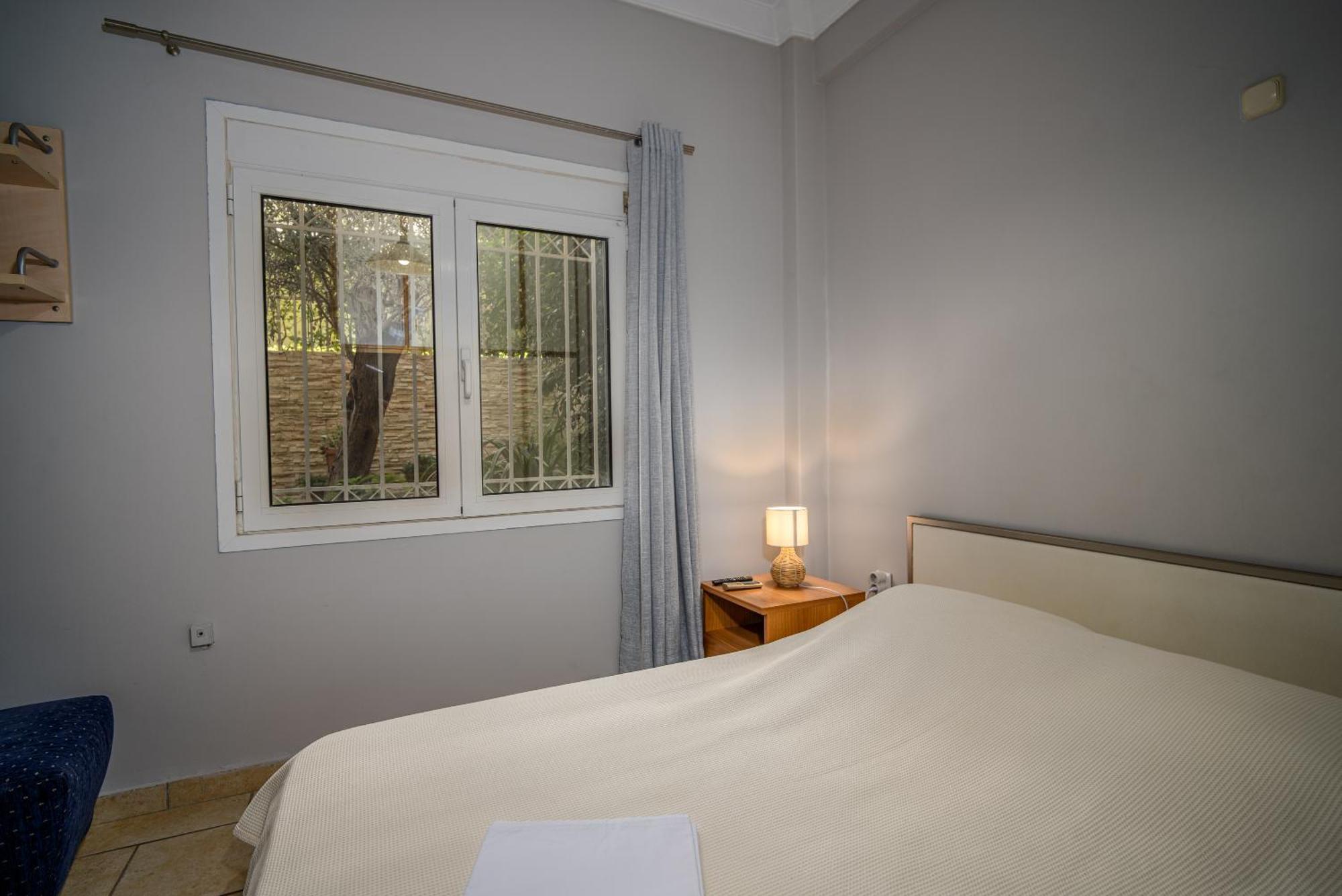 Angel , Luxury 2Bd Apartment Next To The Beach 아테네 외부 사진