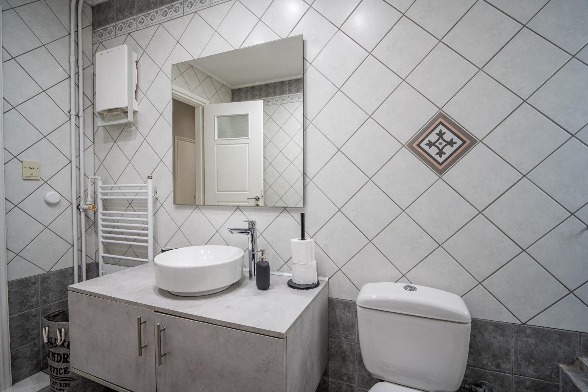 Angel , Luxury 2Bd Apartment Next To The Beach 아테네 외부 사진