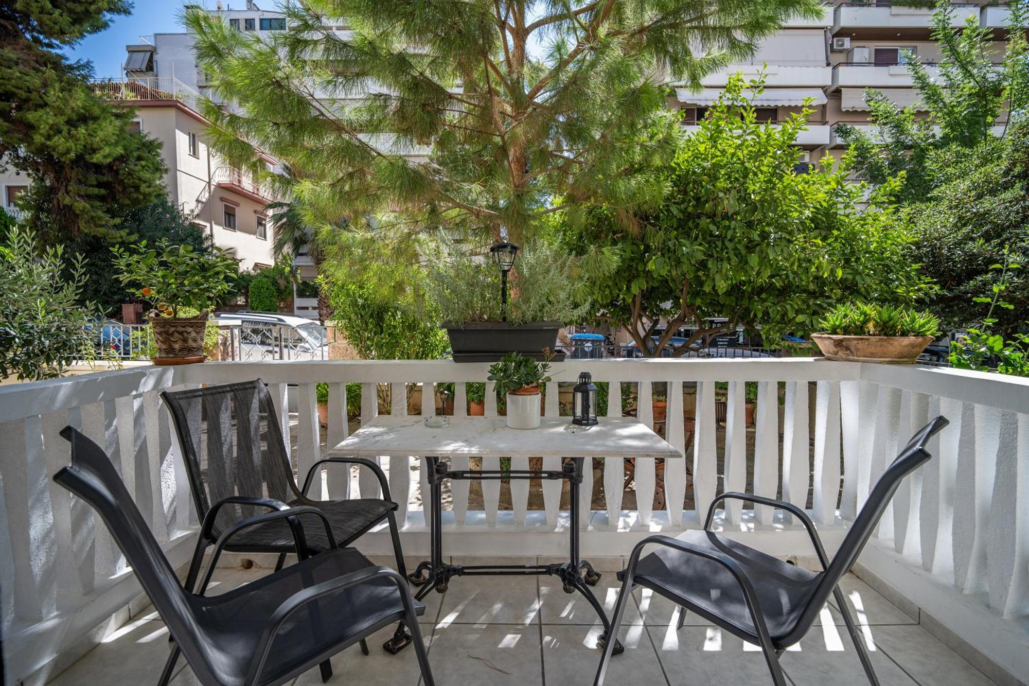 Angel , Luxury 2Bd Apartment Next To The Beach 아테네 외부 사진